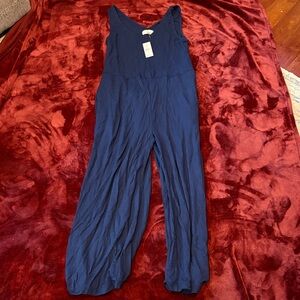 Elegant Navy Sleeveless Jumpsuit